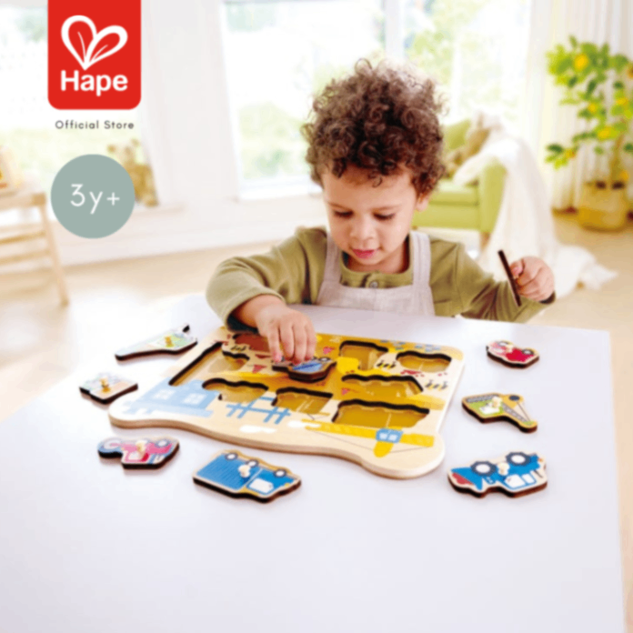 Hape Construction Peg Puzzle أحجية مركبات البناء بمقابض صورة 4